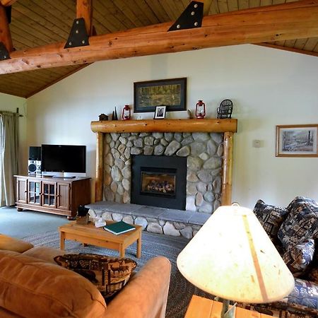 Tall Timber Lodge ピッツバーグ エクステリア 写真